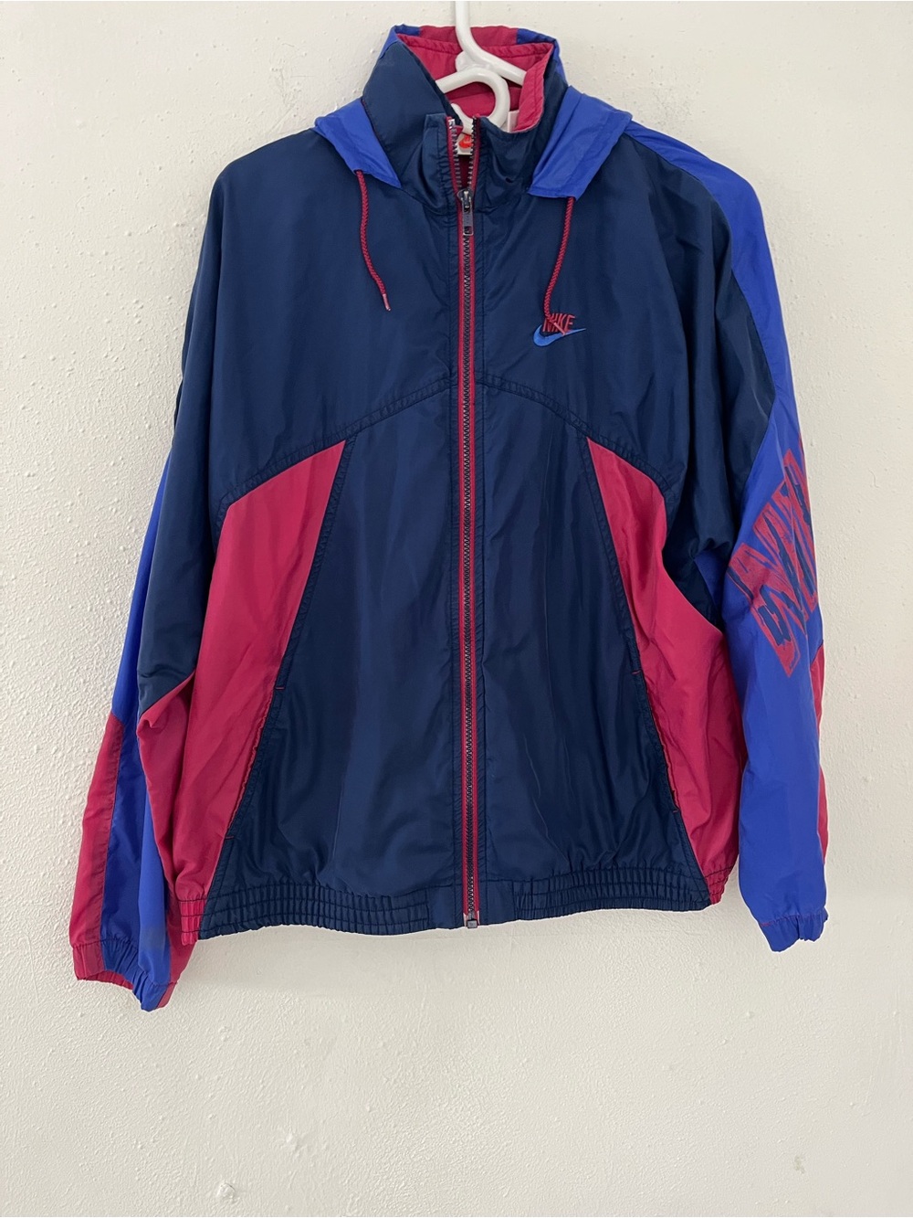Vintage Nike Men’s Navy, Raspberry & Royal Blue Windbreaker Jacket